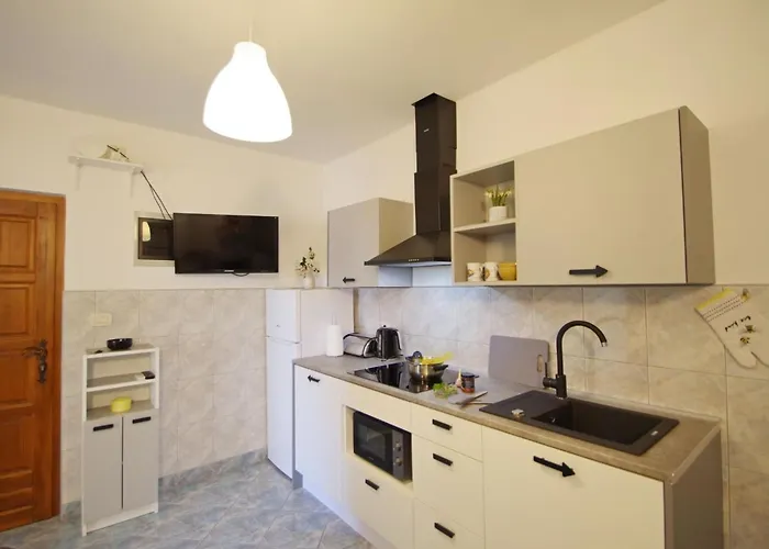 Blue - By Interhome Apartament Valbandon